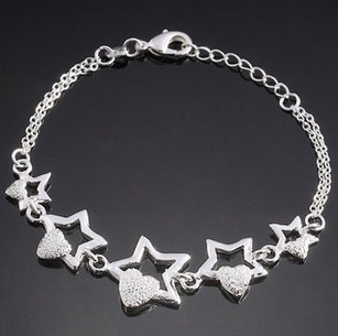 Fashionable silver bracelet